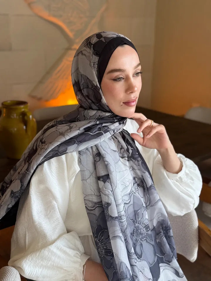 Lina Desenli Şal - Siyah